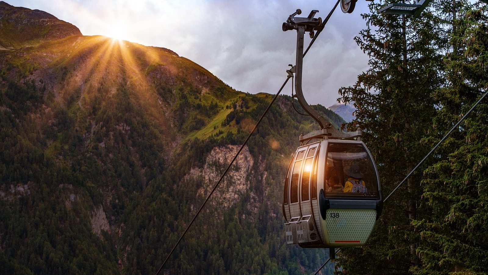 Queenstown in winter and summer